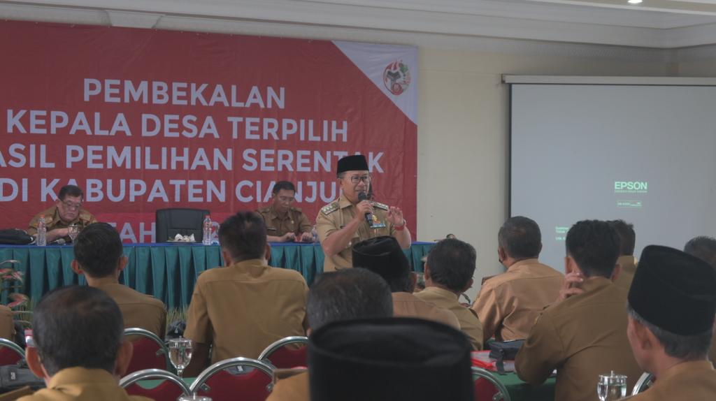 Bupati : Jika Tidak Mampu Melanjutkan Sekolah Lapor Saya !